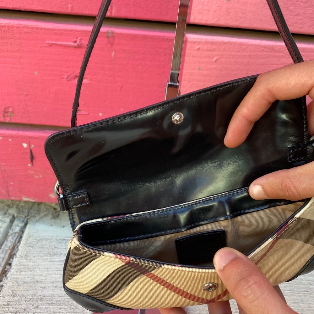 Mini authentic Burberry bag - Picture 5 of 6